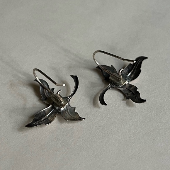 Antique Silver Leaf Earrings, Sterling Silver Conversion Dangle Earrings - Picture 3 of 5
